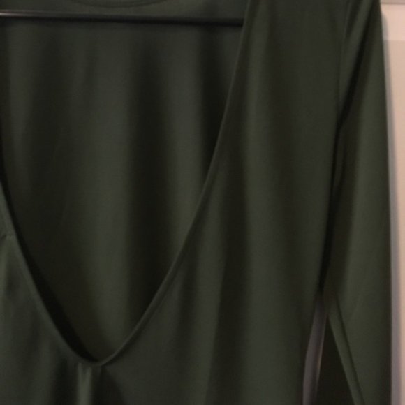 Army green open back long sleeve top size small - Picture 2 of 6